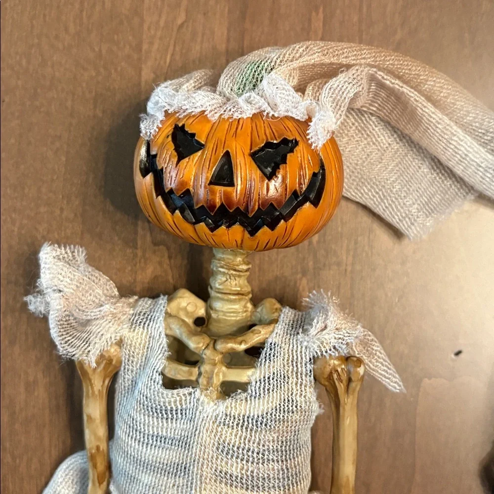 NWOT Pumpkin Head Skeleton Couple Bride & Groom - Bendable Arms & Legs 18” Long